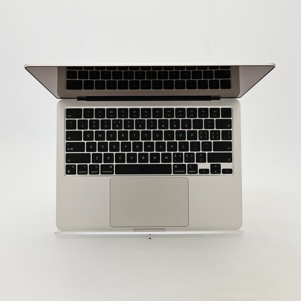 99新 Apple MacBook Air 22年 13寸 M2（8+8核） 8G RAM 256G SSD 星光色