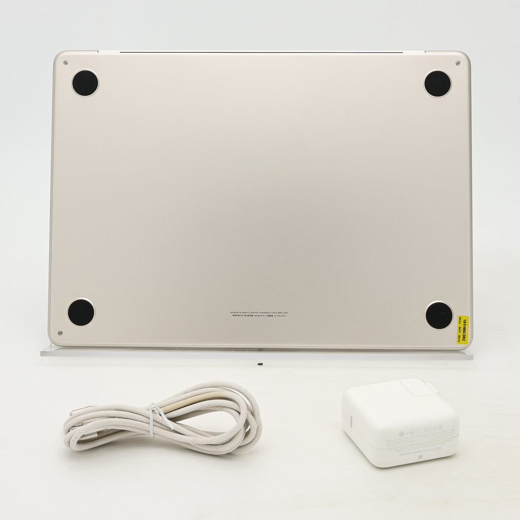 99新 Apple MacBook Air 22年 13寸 M2（8+8核） 8G RAM 256G SSD 星光色