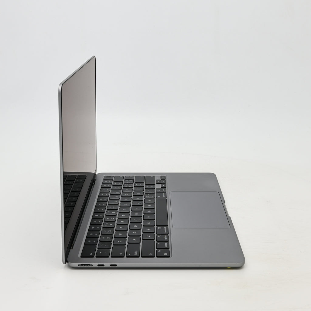 95新 Apple MacBook Air 22年 13寸 M2（8+8核） 8G RAM 512G SSD 深空灰色
