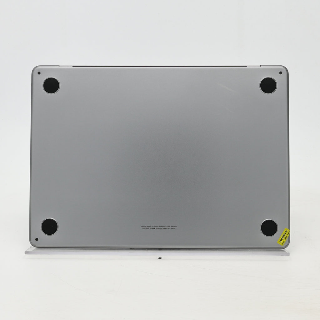 95新 Apple MacBook Air 22年 13寸 M2（8+8核） 8G RAM 512G SSD 深空灰色