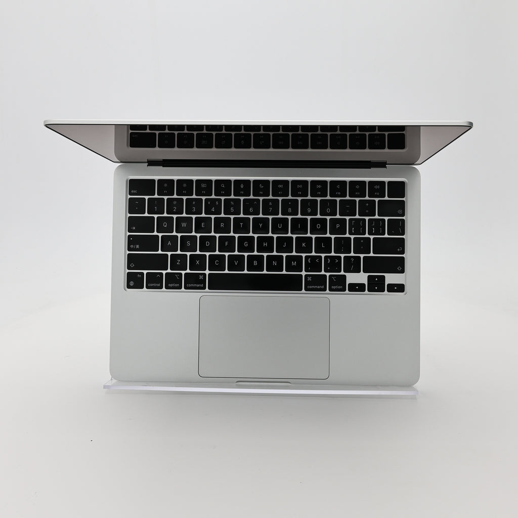 95新 Apple MacBook Air 22年 13寸 M2（8+8核） 8G RAM 256G SSD 銀色