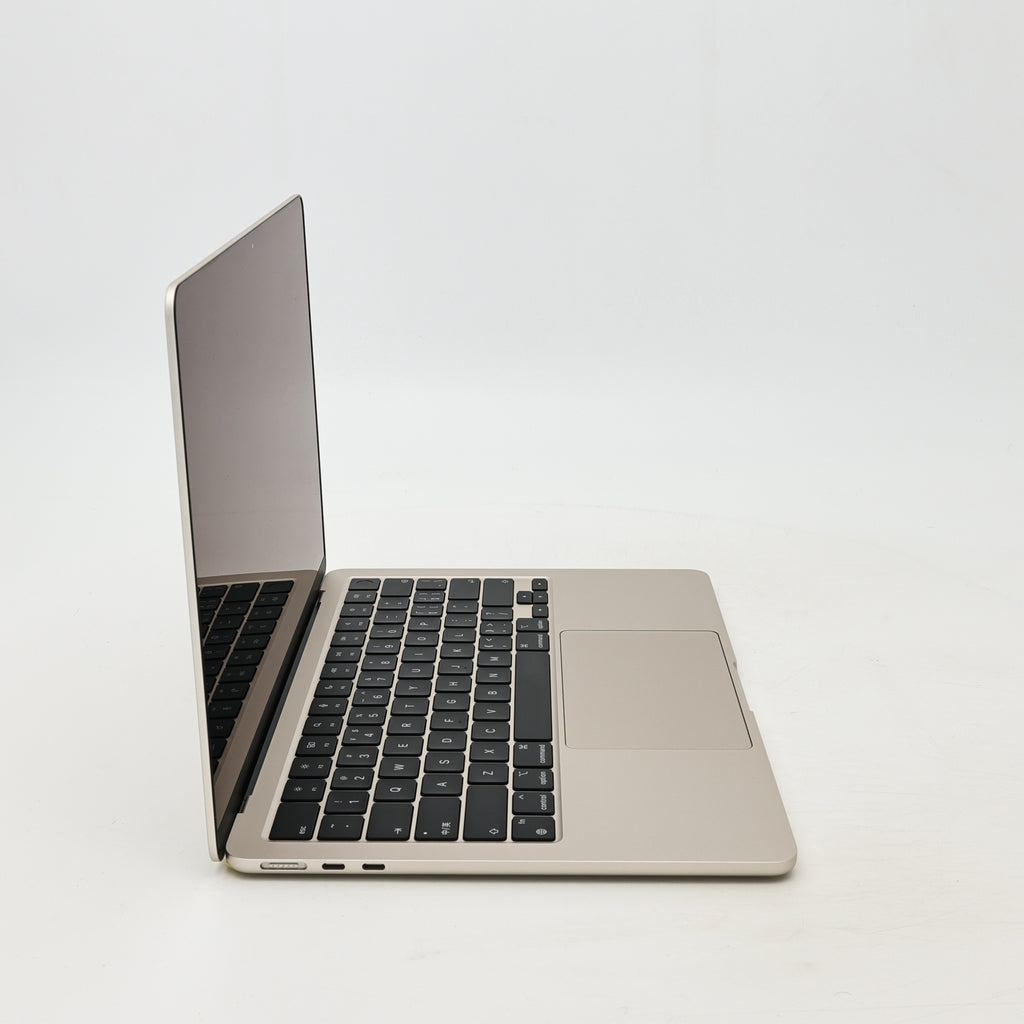 95新 Apple MacBook Air 22年 13寸 M2（8+8核） 8G RAM 256G SSD 星光色
