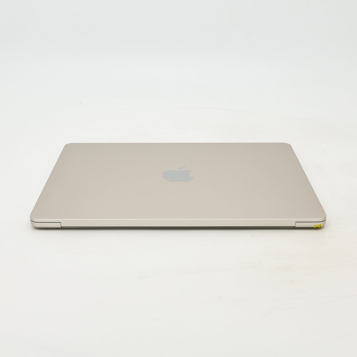95新 Apple MacBook Air 22年 13寸 M2（8+8核） 8G RAM 256G SSD 星光色