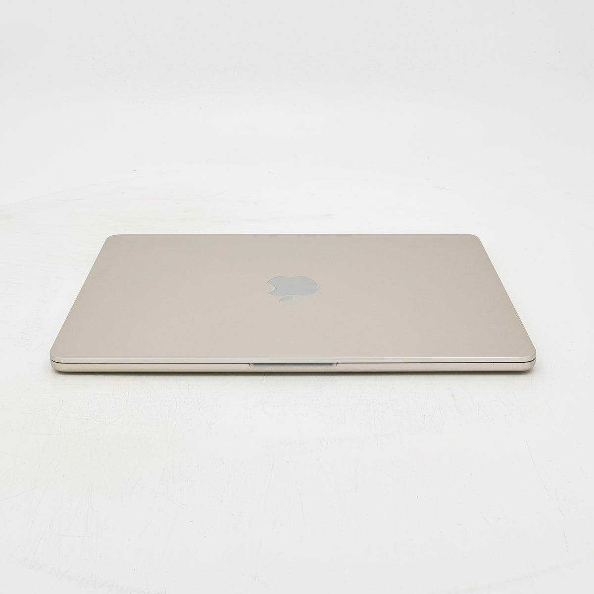 95新 Apple MacBook Air 22年 13寸 M2（8+8核） 8G RAM 256G SSD 星光色