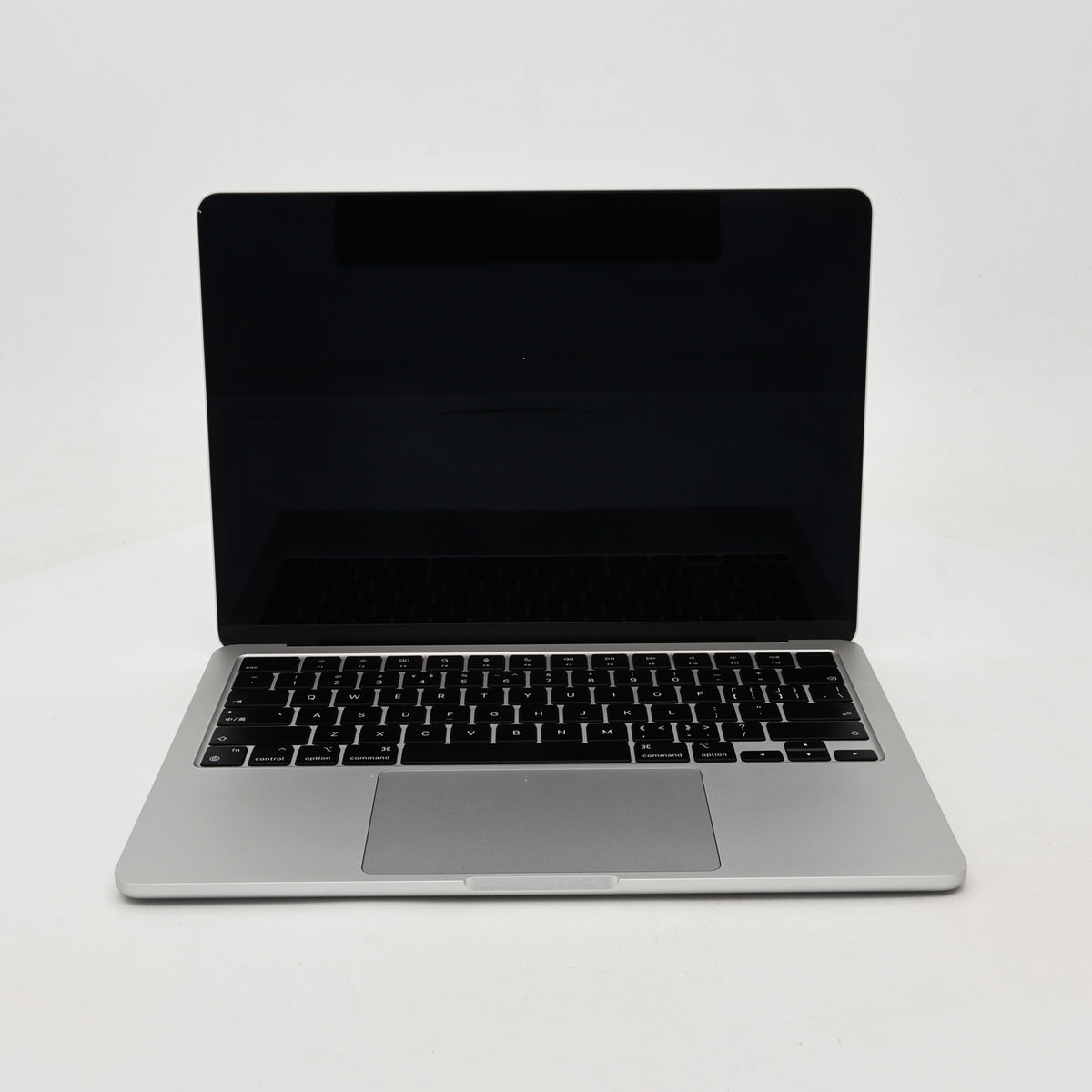 95新 Apple MacBook Air 22年 13寸 M2（8+8核） 8G RAM 512G SSD 銀色