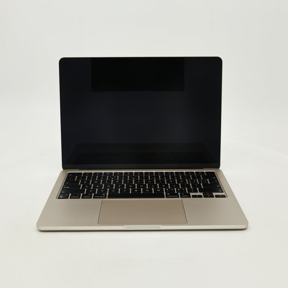 95新 Apple MacBook Air 22年 13寸 M2（8+8核） 8G RAM 256G SSD 星光色