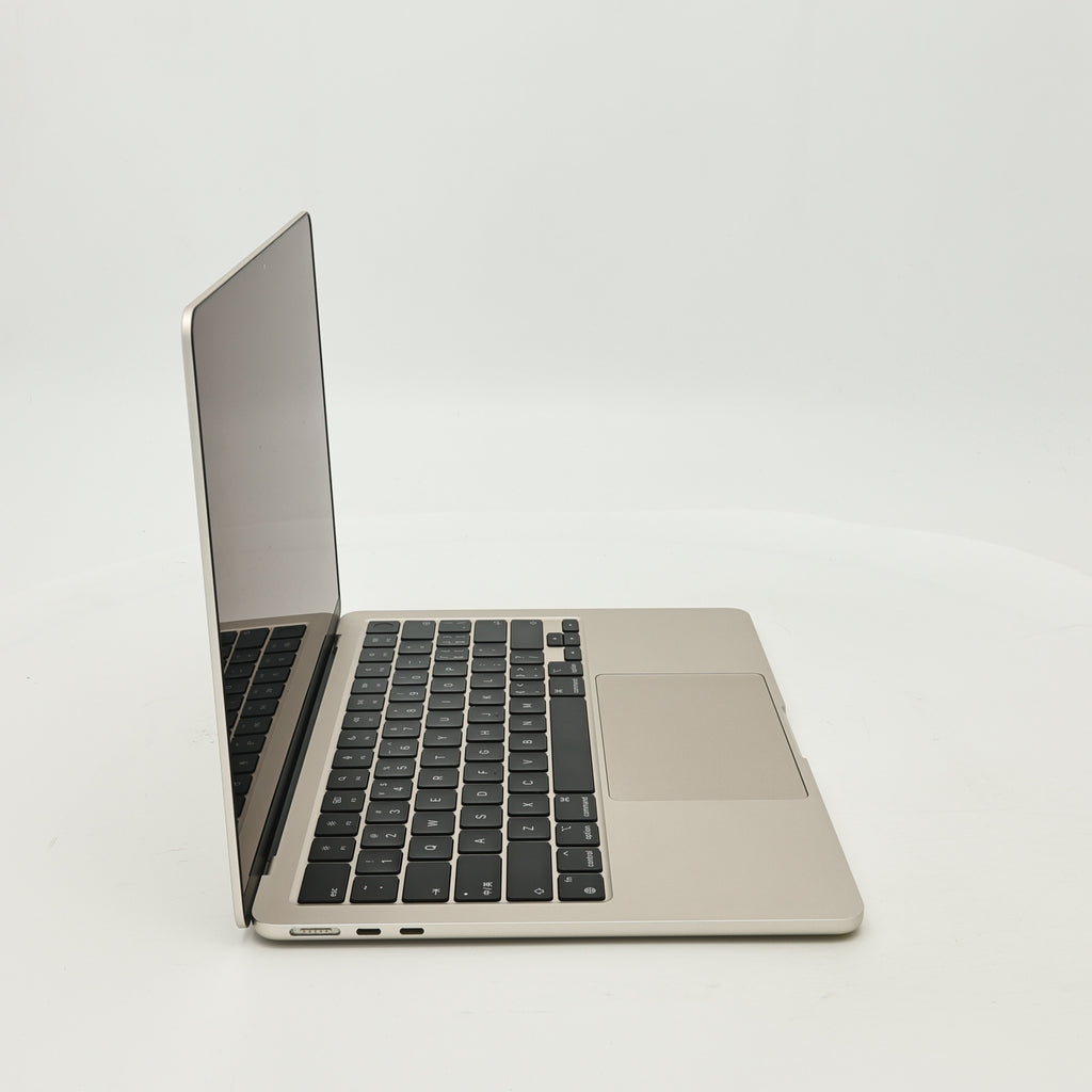 95新 Apple MacBook Air 22年 13寸 M2（8+8核） 8G RAM 256G SSD 星光色