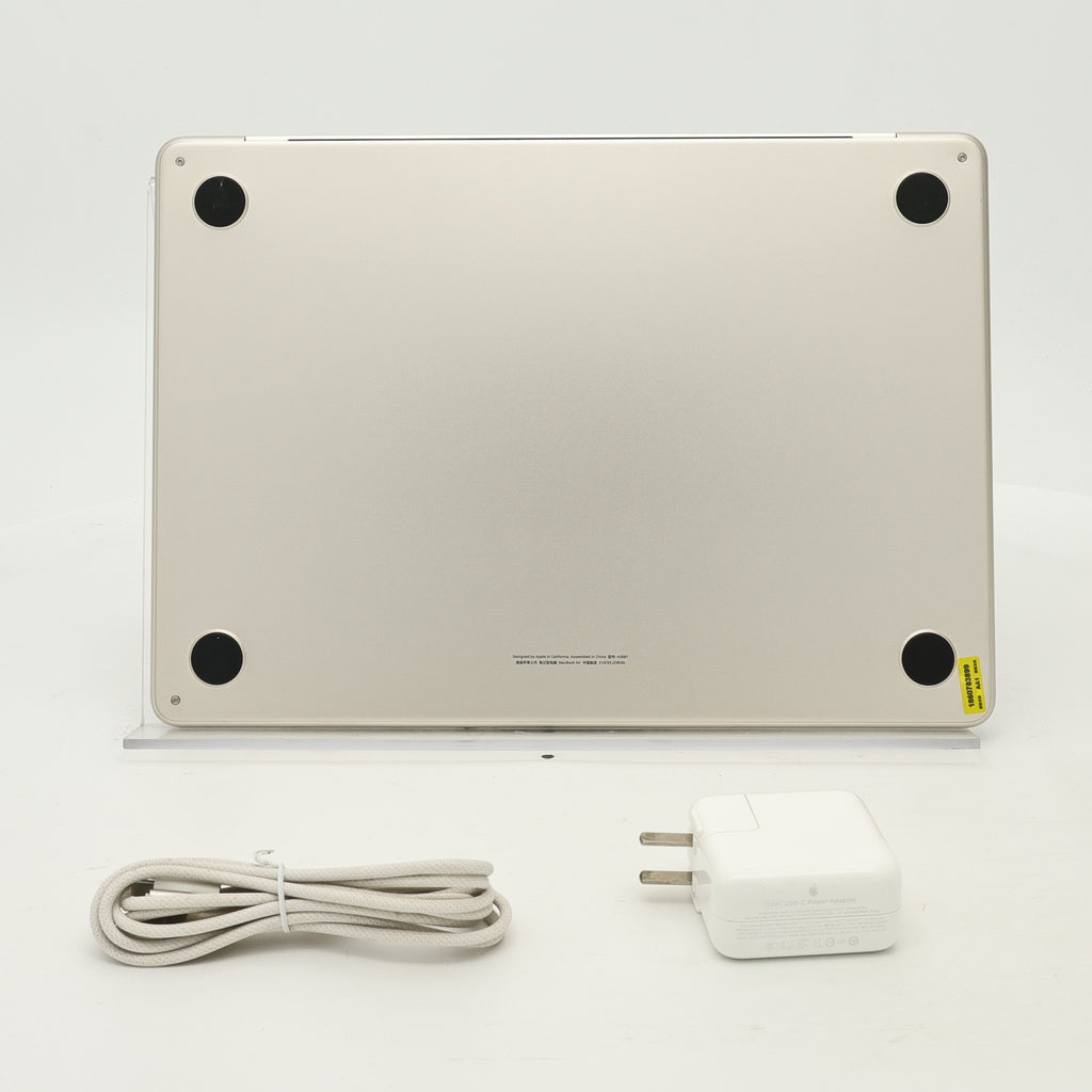 95新 Apple MacBook Air 22年 13寸 M2（8+8核） 8G RAM 256G SSD 星光色
