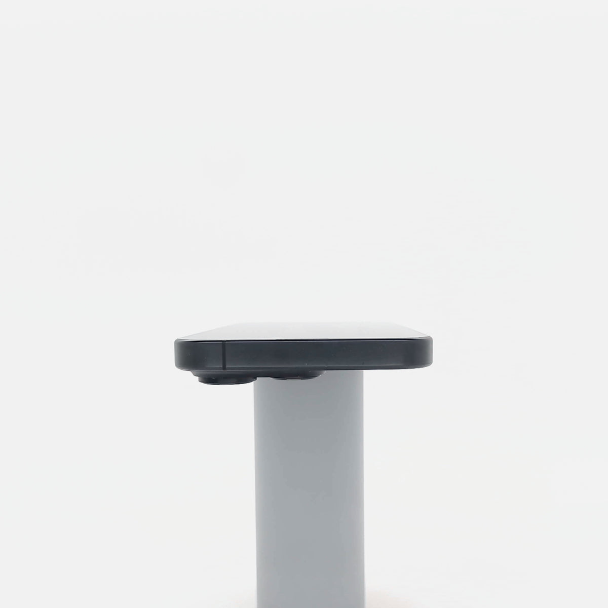95新 Apple iPhone 16 Pro 128G 黑色鈦金屬 中國大陸版