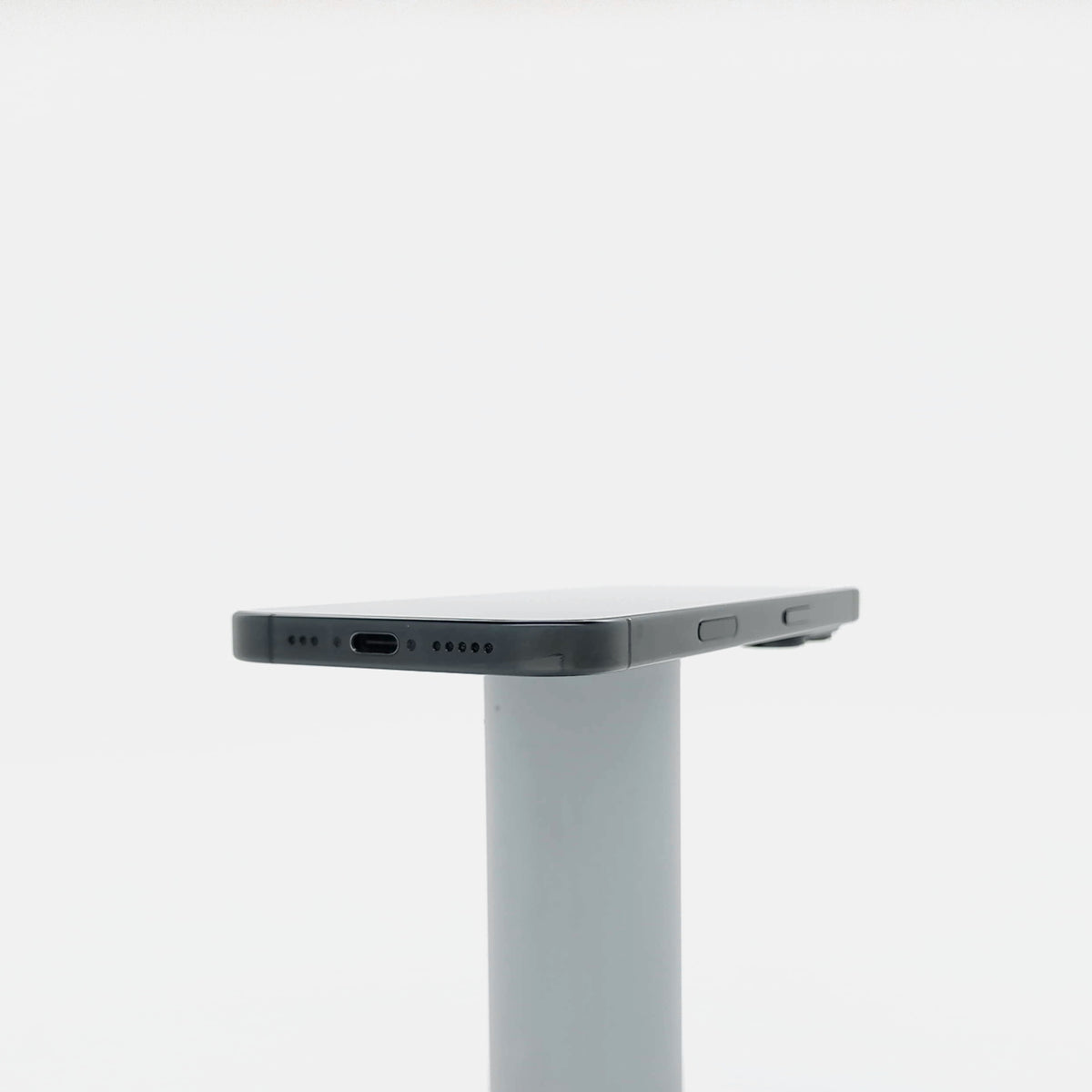 95新 Apple iPhone 16 Pro 128G 黑色鈦金屬 中國大陸版
