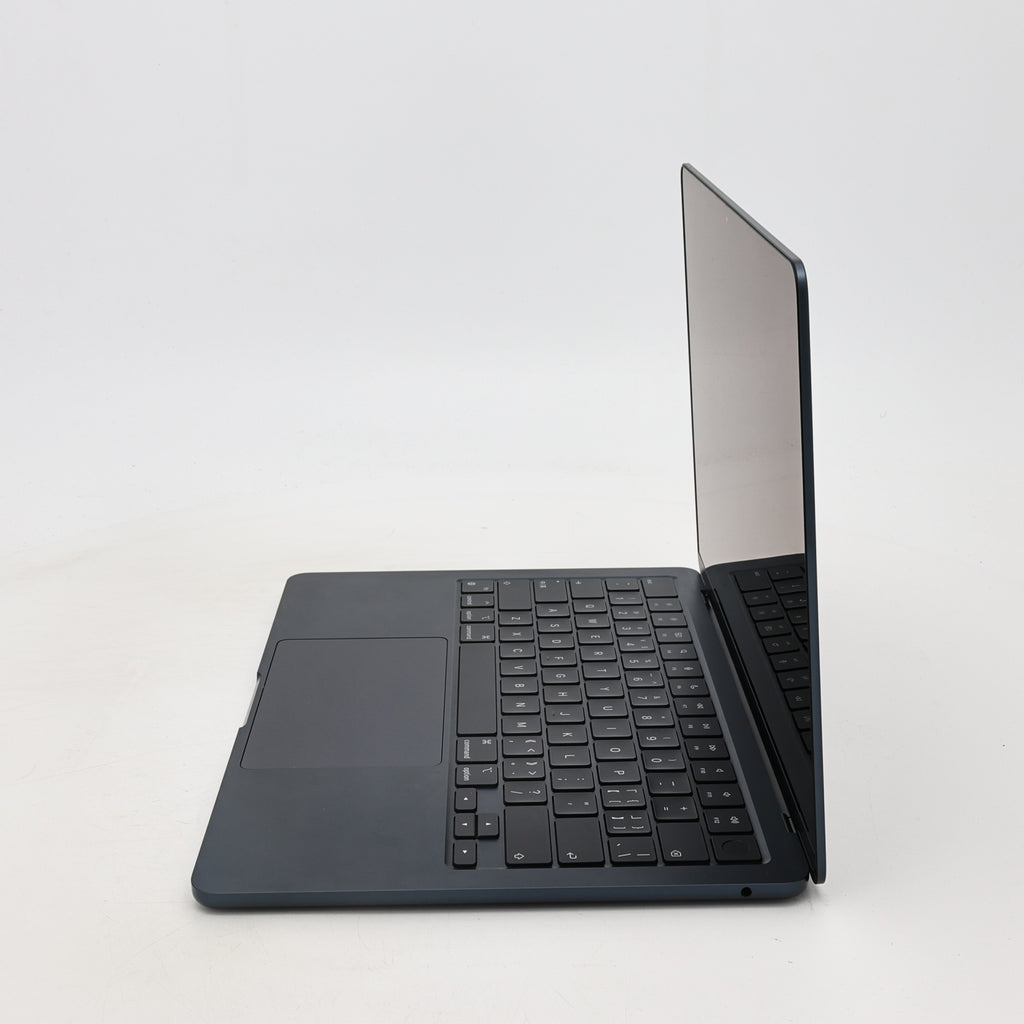 95新 Apple MacBook Air 24年 13寸 M3（8+8核） 8G RAM 256G SSD 午夜色