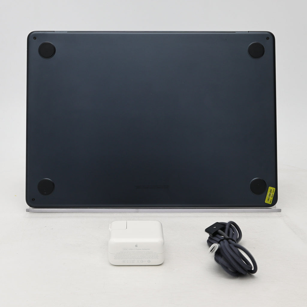 95新 Apple MacBook Air 22年 13寸 M2（8+8核） 8G RAM 256G SSD 午夜色