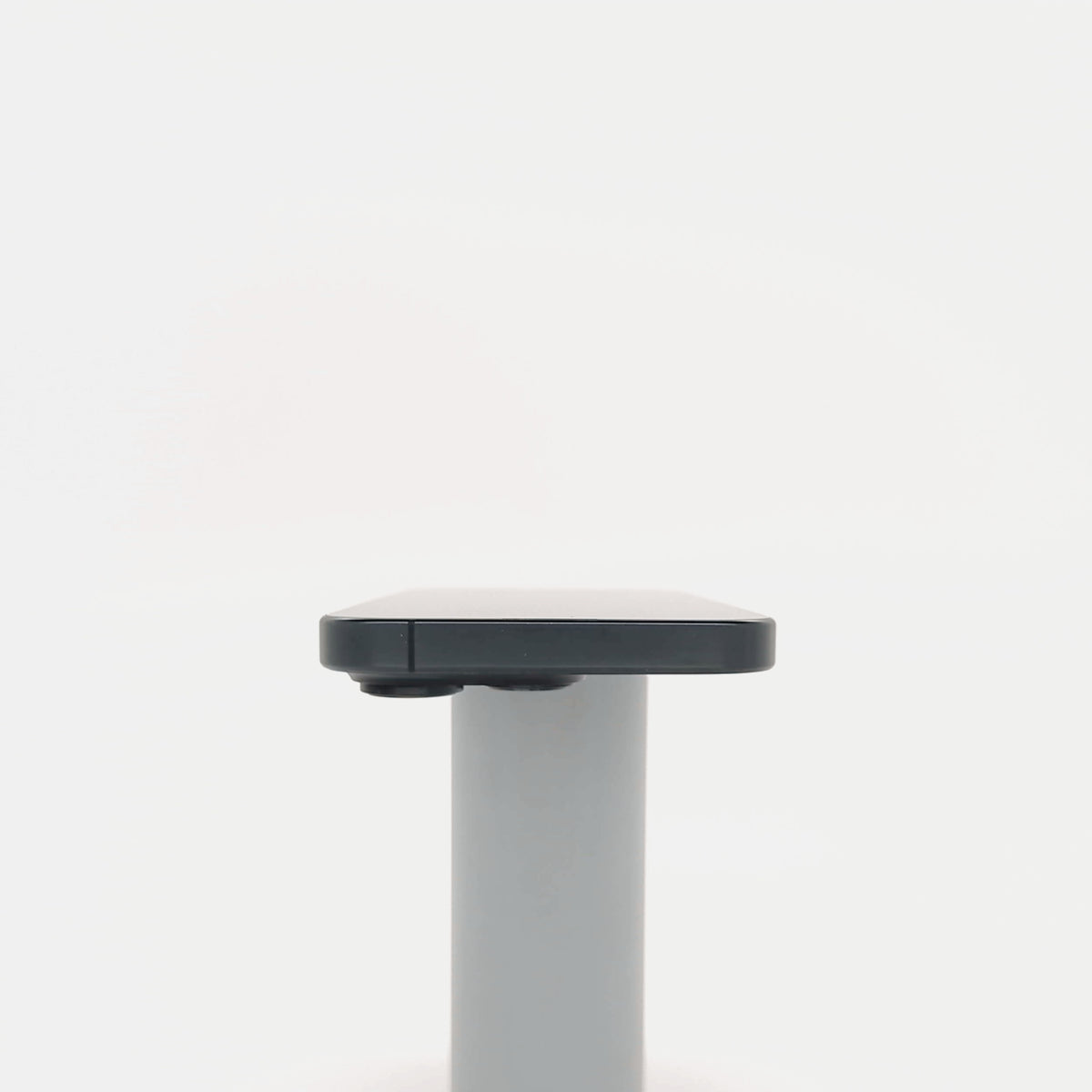 95新 Apple iPhone 16 Pro 128G 黑色鈦金屬 中國大陸版