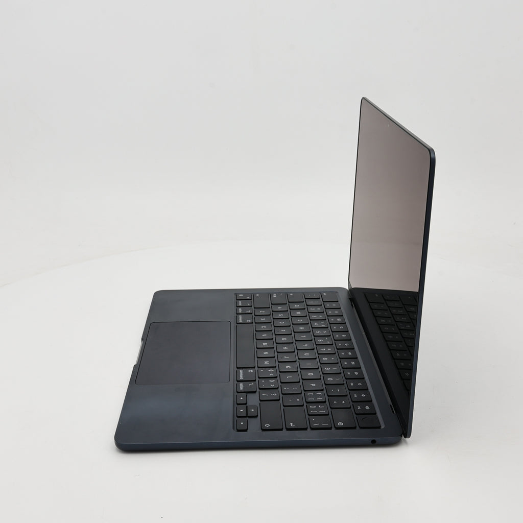 95新 Apple MacBook Air 22年 13寸 M2（8+10核） 8G RAM 512G SSD 午夜色