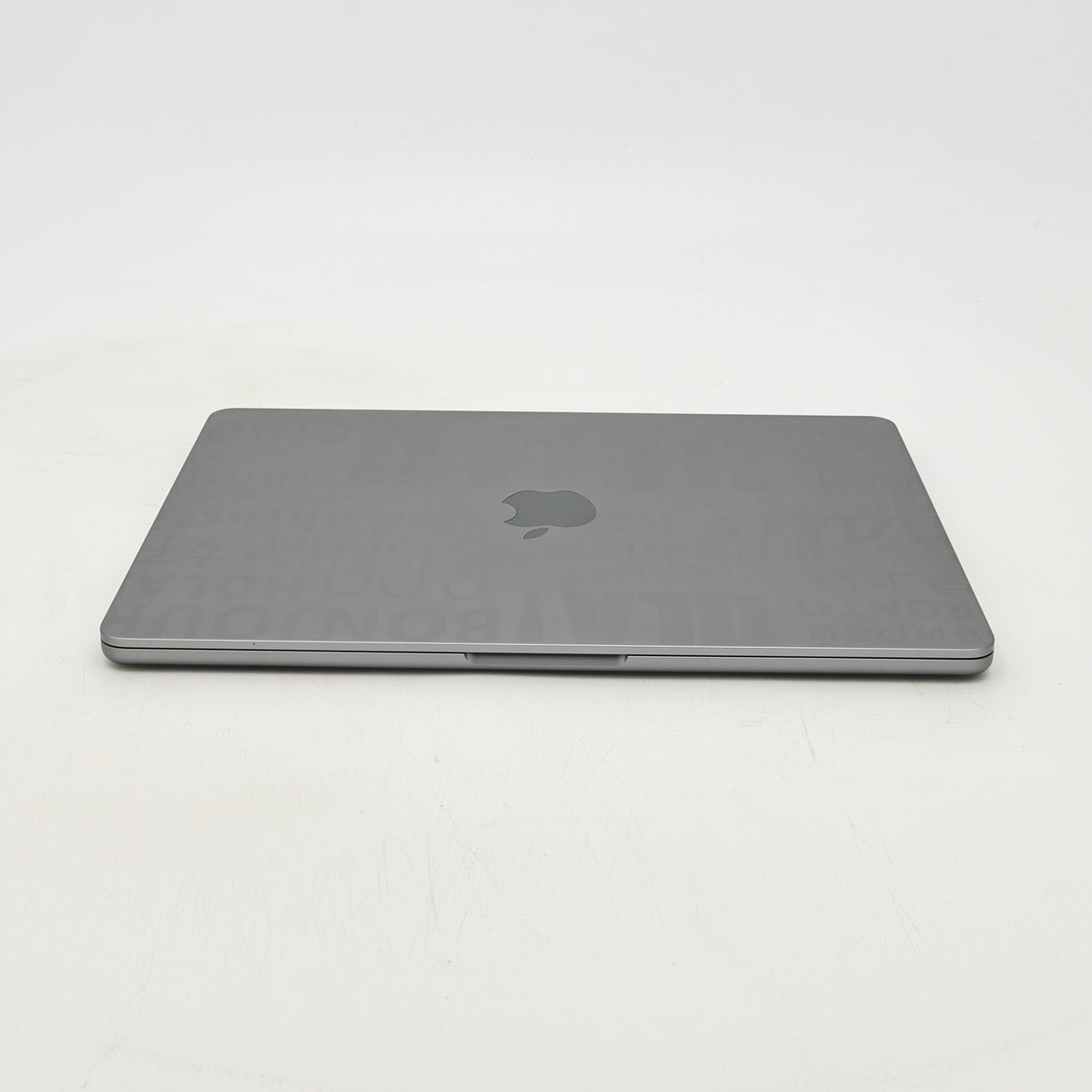 95新 Apple MacBook Air 22年 13寸 M2（8+10核） 8G RAM 512G SSD 深空灰色