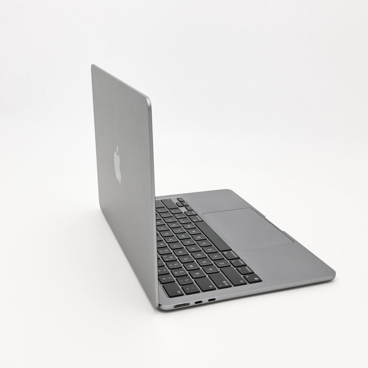 95新 Apple MacBook Air 22年 13寸 M2（8+8核） 8G RAM 256G SSD 深空灰色