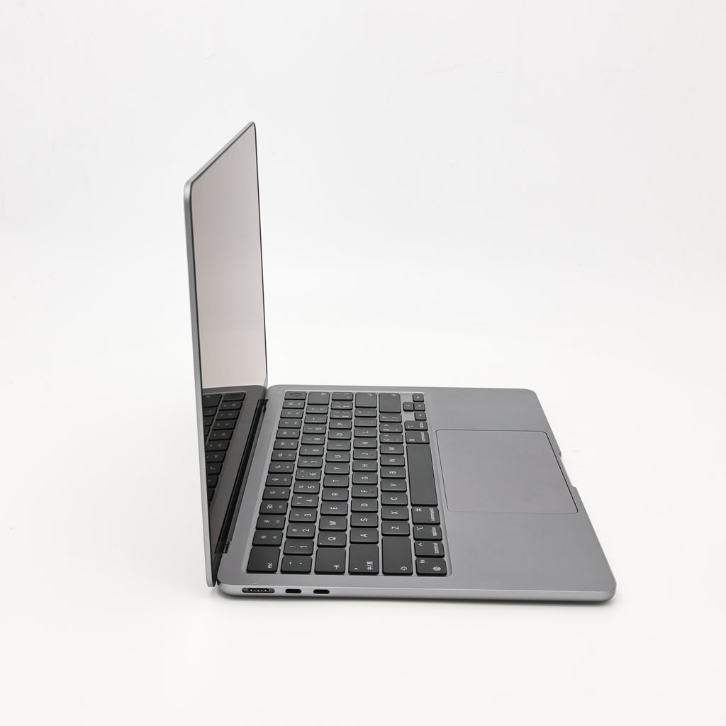95新 Apple MacBook Air 22年 13寸 M2（8+8核） 8G RAM 256G SSD 深空灰色