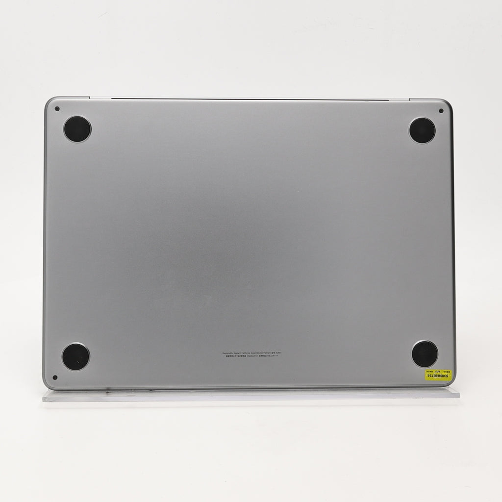 95新 Apple MacBook Air 22年 13寸 M2（8+8核） 8G RAM 256G SSD 深空灰色