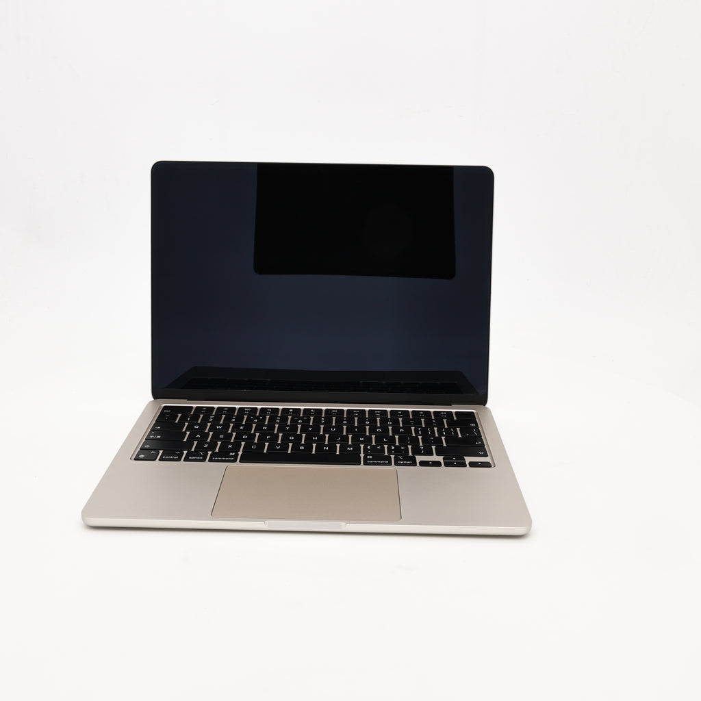 95新 Apple MacBook Air 22年 13寸 M2（8+8核） 8G RAM 256G SSD 星光色