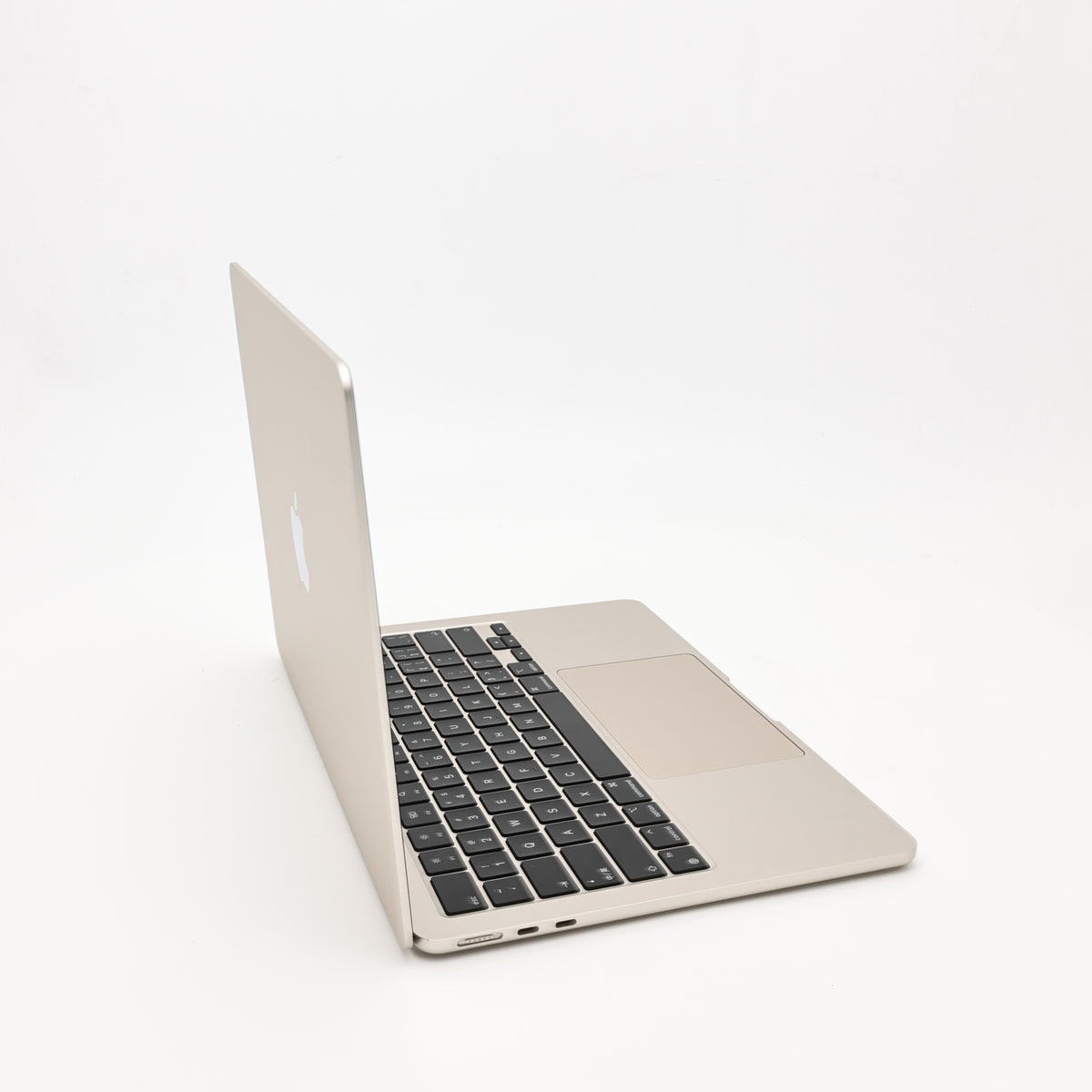 95新 Apple MacBook Air 22年 13寸 M2（8+8核） 8G RAM 256G SSD 星光色