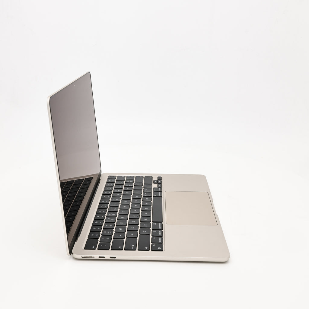 95新 Apple MacBook Air 22年 13寸 M2（8+8核） 8G RAM 256G SSD 星光色