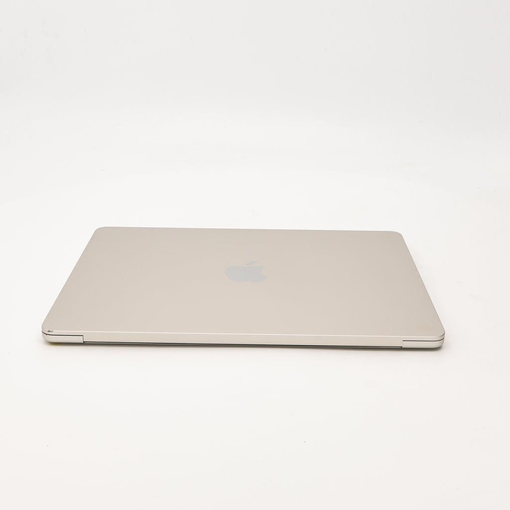 95新 Apple MacBook Air 22年 13寸 M2（8+8核） 8G RAM 256G SSD 星光色