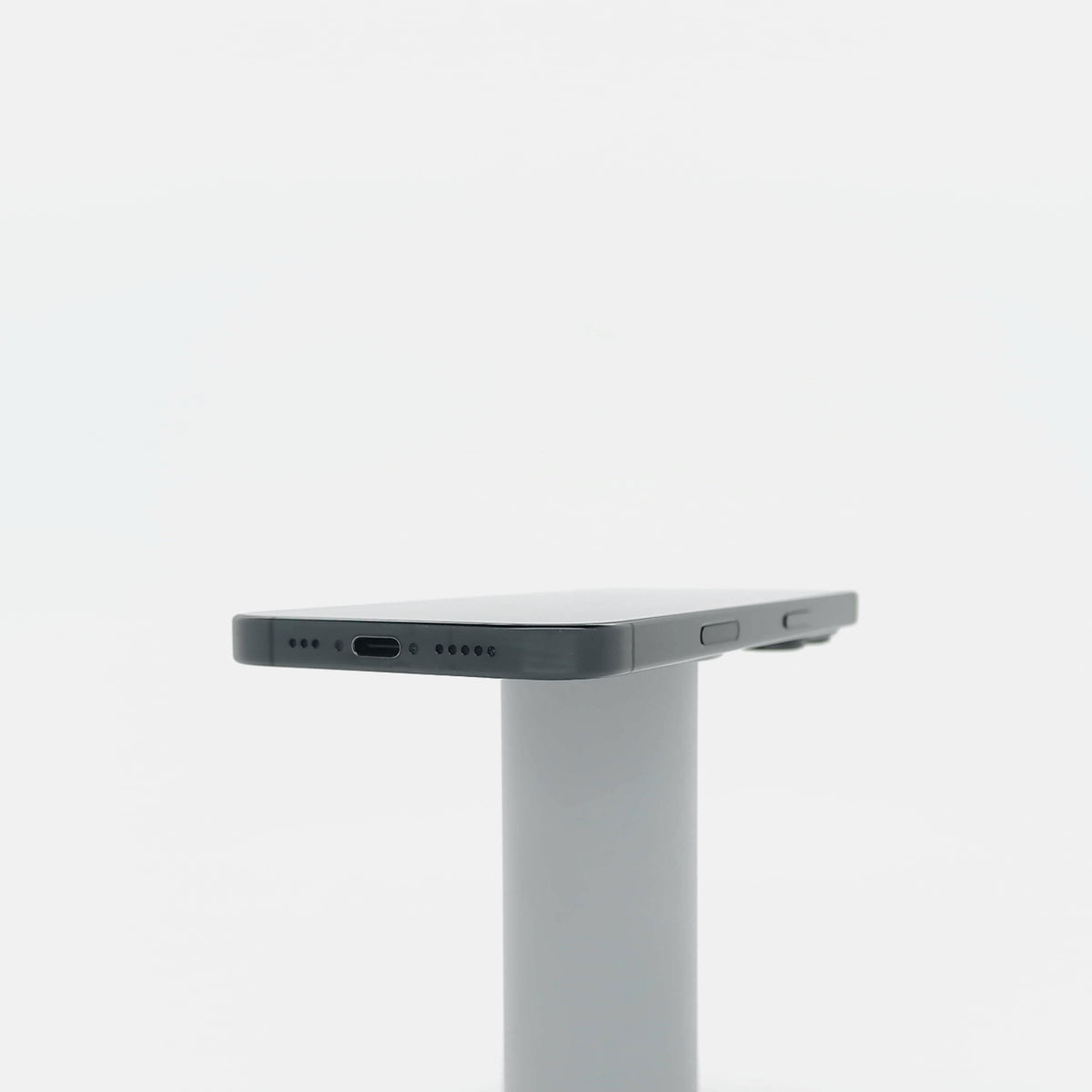 95新 Apple iPhone 16 Pro 128G 黑色鈦金屬 中國大陸版