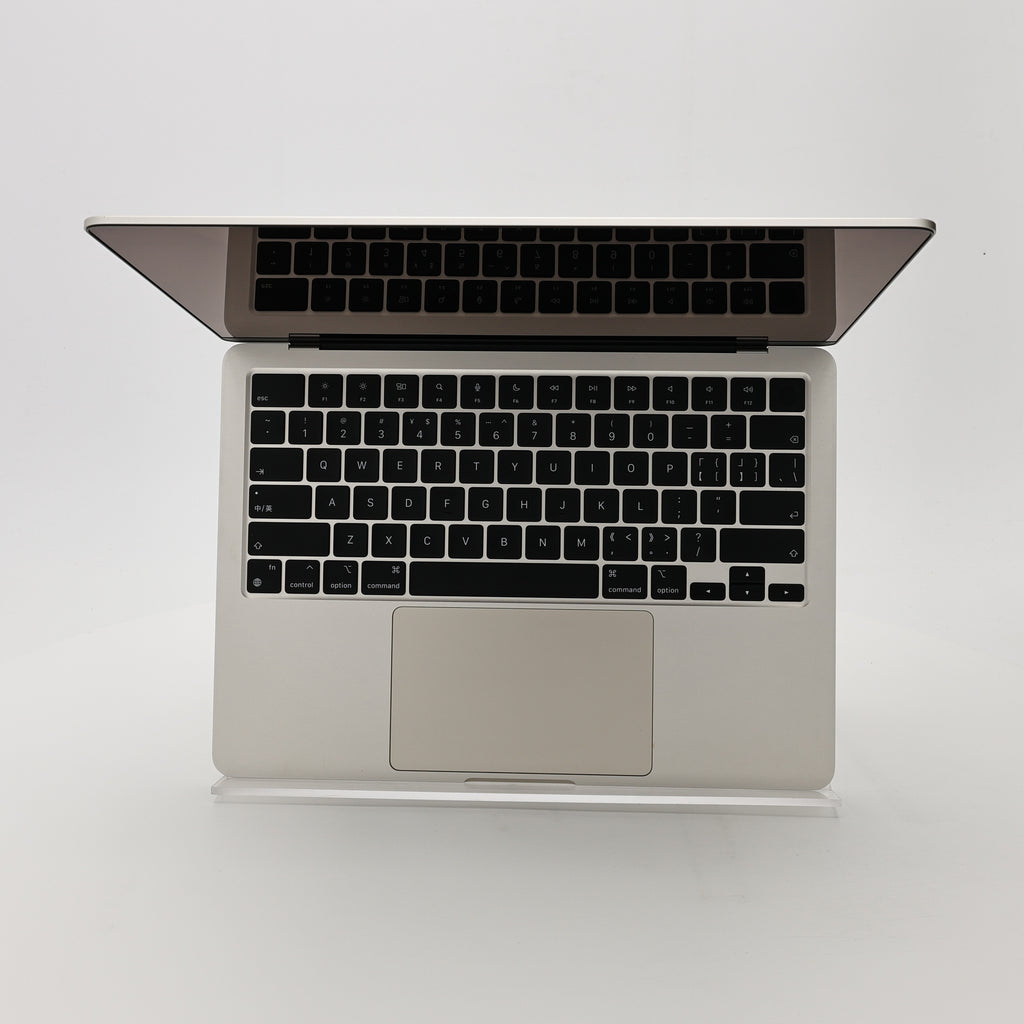 95新 Apple MacBook Air 22年 13寸 M2（8+8核） 8G RAM 256G SSD 星光色