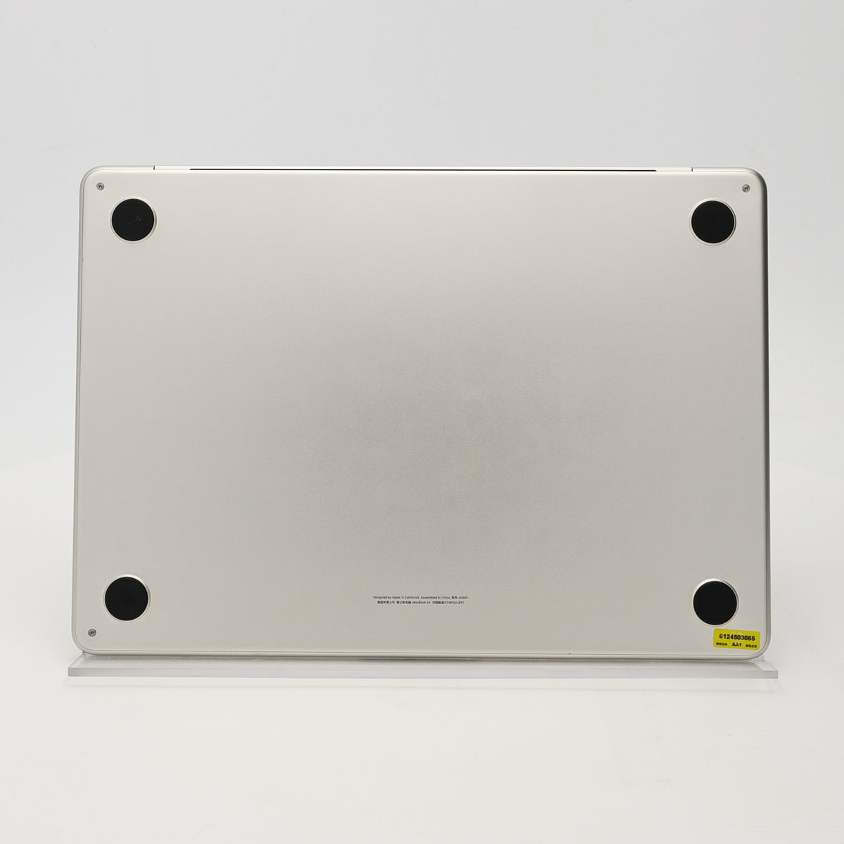 95新 Apple MacBook Air 22年 13寸 M2（8+8核） 8G RAM 256G SSD 星光色