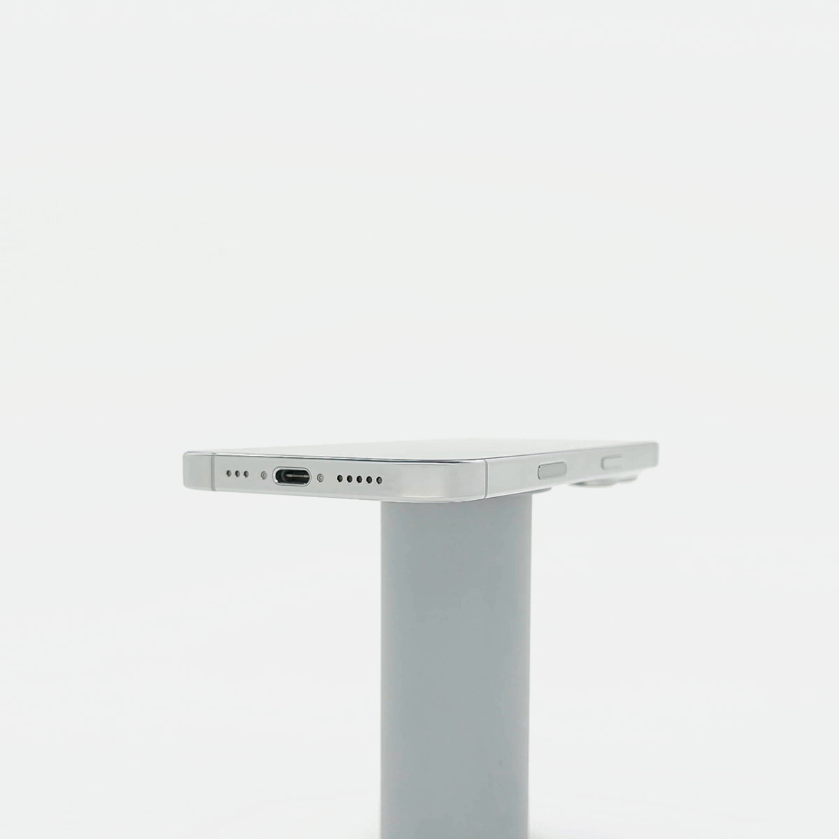 95新 Apple iPhone 16 Pro 128G 白色鈦金屬 中國大陸版