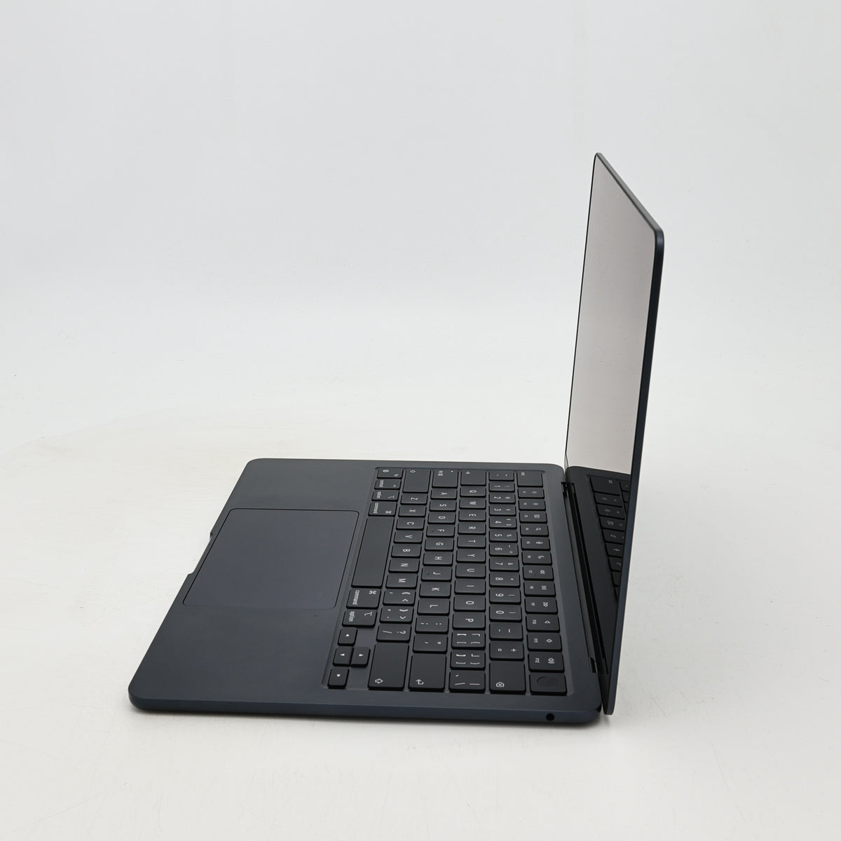 99新 Apple MacBook Air 22年 13寸 M2（8+8核） 8G RAM 256G SSD 午夜色