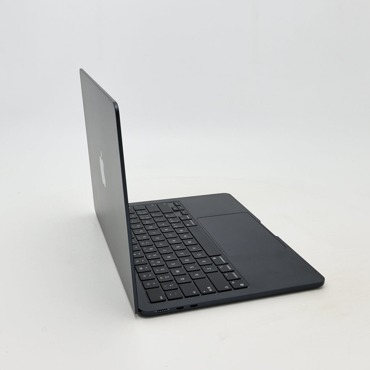 99新 Apple MacBook Air 22年 13寸 M2（8+8核） 8G RAM 256G SSD 午夜色