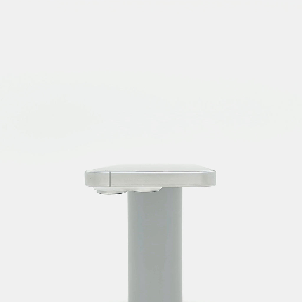 95新 Apple iPhone 16 Pro 128G 白色鈦金屬 中國大陸版