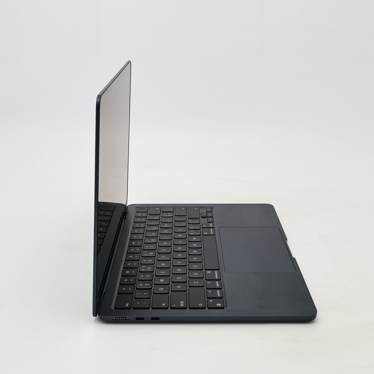 95新 Apple MacBook Air 22年 13寸 M2（8+8核） 8G RAM 256G SSD 午夜色
