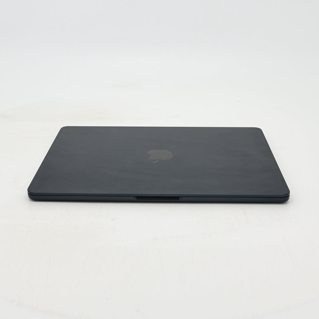 95新 Apple MacBook Air 22年 13寸 M2（8+8核） 8G RAM 256G SSD 午夜色