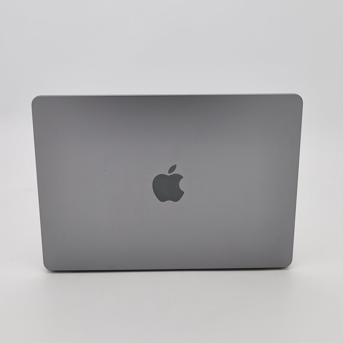 95新 Apple MacBook Air 22年 13寸 M2（8+8核） 8G RAM 256G SSD 深空灰色