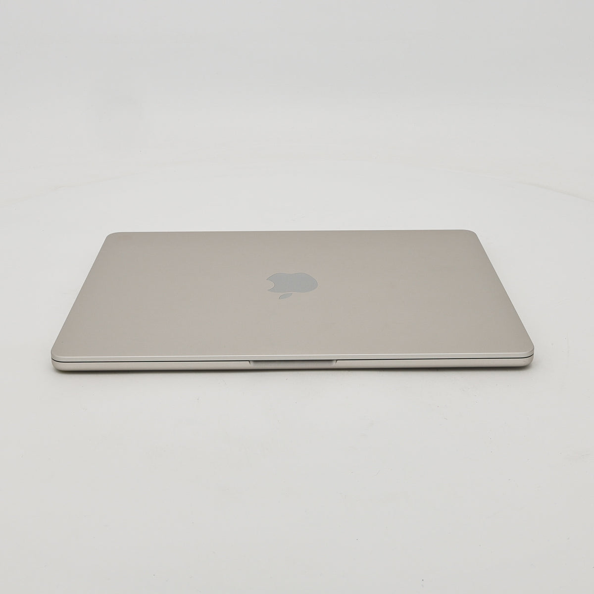 95新 Apple MacBook Air 22年 13寸 M2（8+8核） 8G RAM 512G SSD 星光色