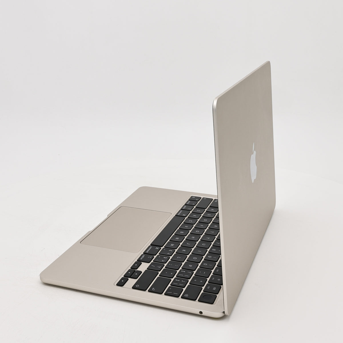 95新 Apple MacBook Air 22年 13寸 M2（8+10核） 8G RAM 512G SSD 星光色