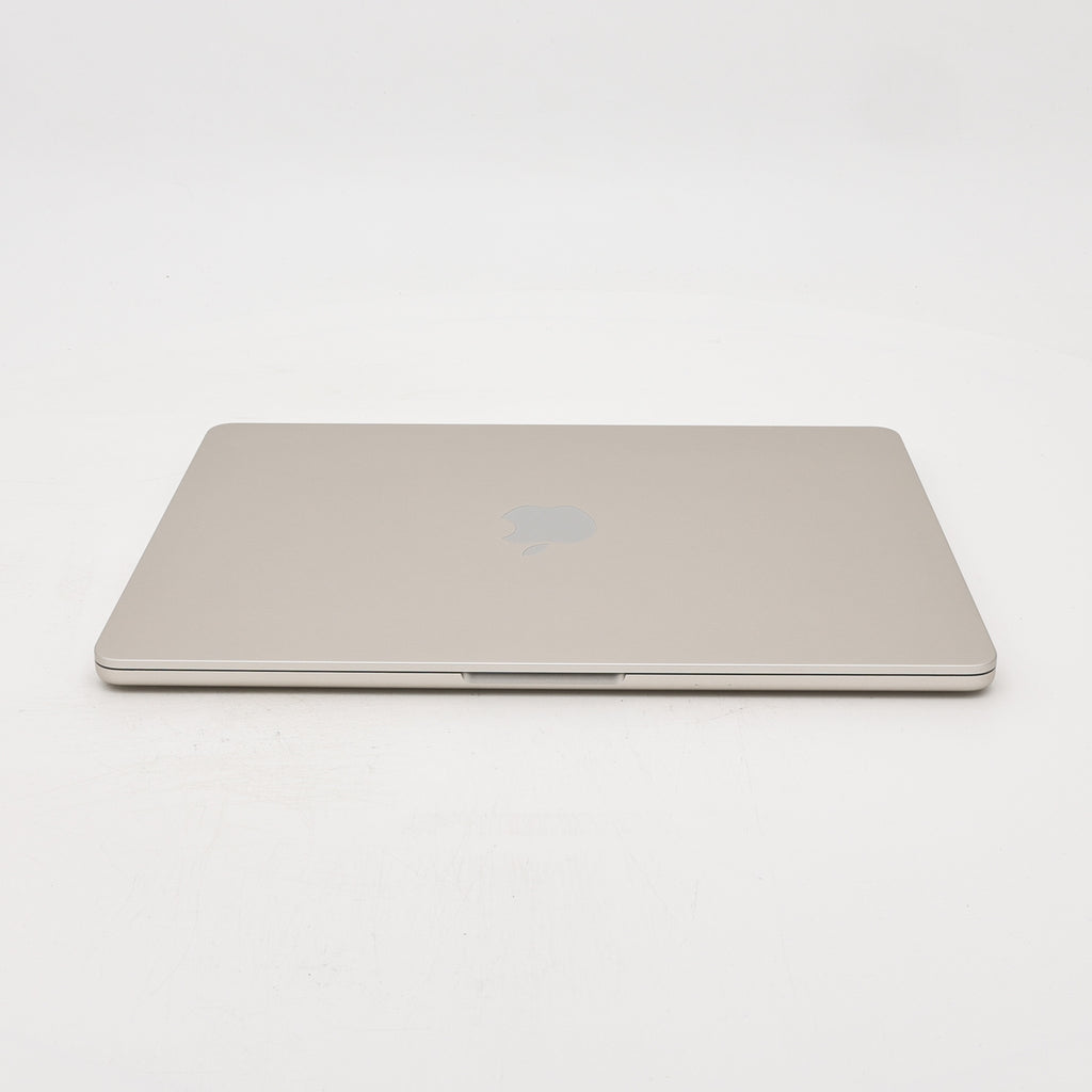 95新 Apple MacBook Air 22年 13寸 M2（8+10核） 8G RAM 512G SSD 星光色
