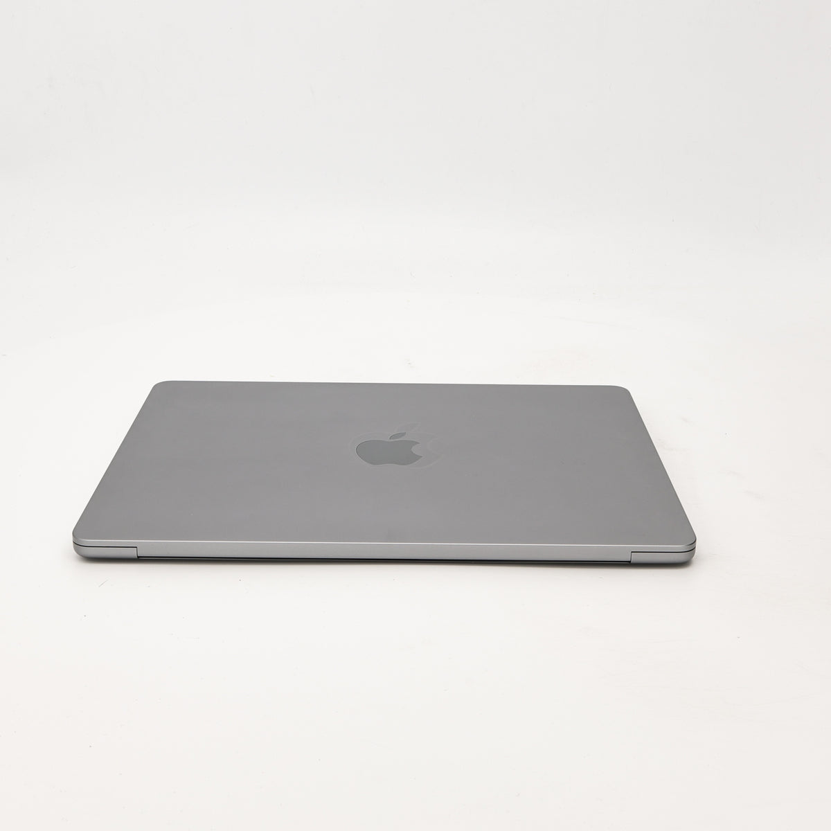 95新 Apple MacBook Air 22年 13寸 M2（8+8核） 8G RAM 256G SSD 深空灰色