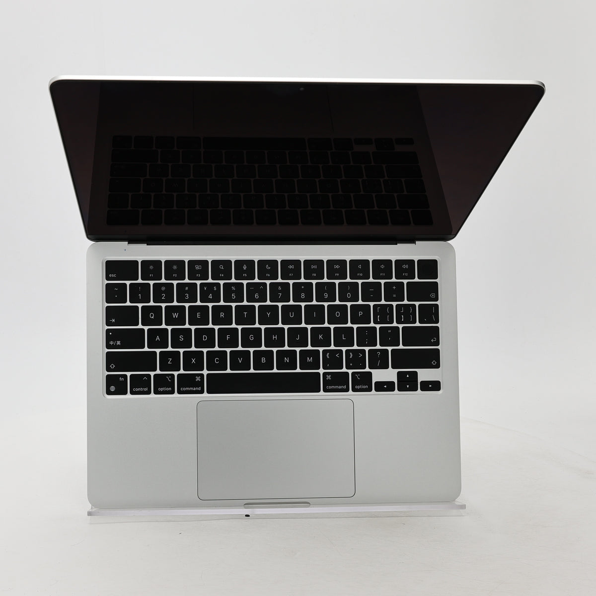 95新 Apple MacBook Air 22年 13寸 M2（8+8核） 8G RAM 256G SSD 銀色