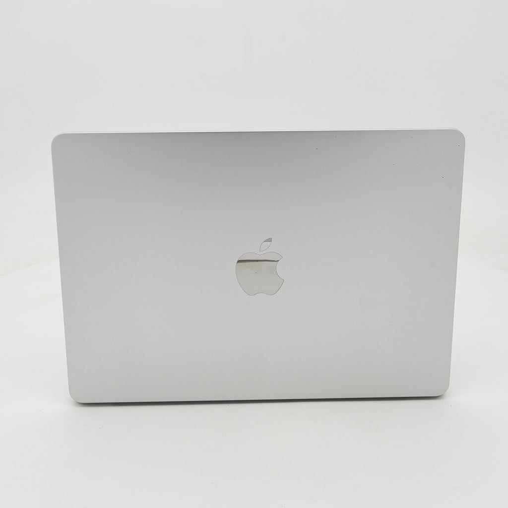95新 Apple MacBook Air 22年 13寸 M2（8+8核） 8G RAM 256G SSD 銀色