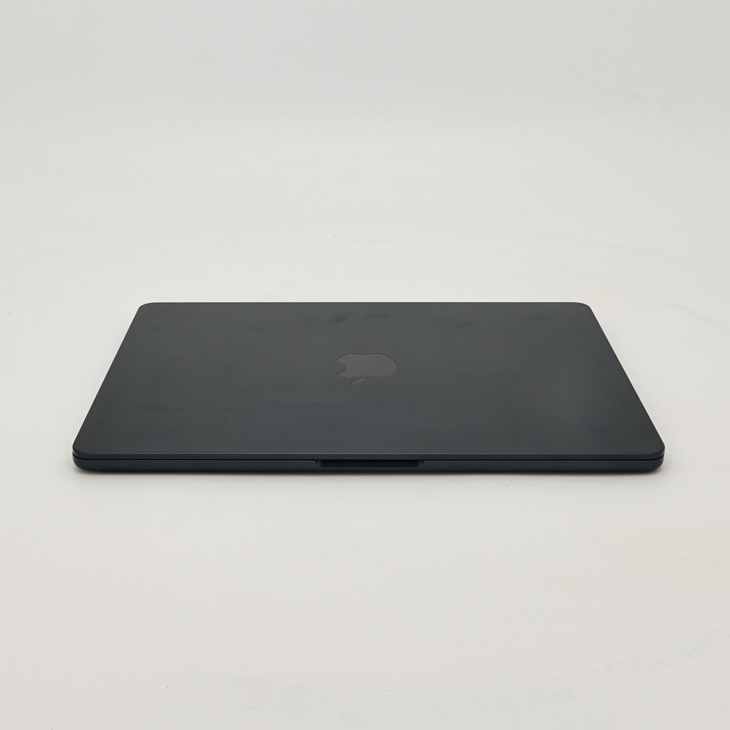 95新 Apple MacBook Air 22年 13寸 M2（8+8核） 8G RAM 256G SSD 午夜色