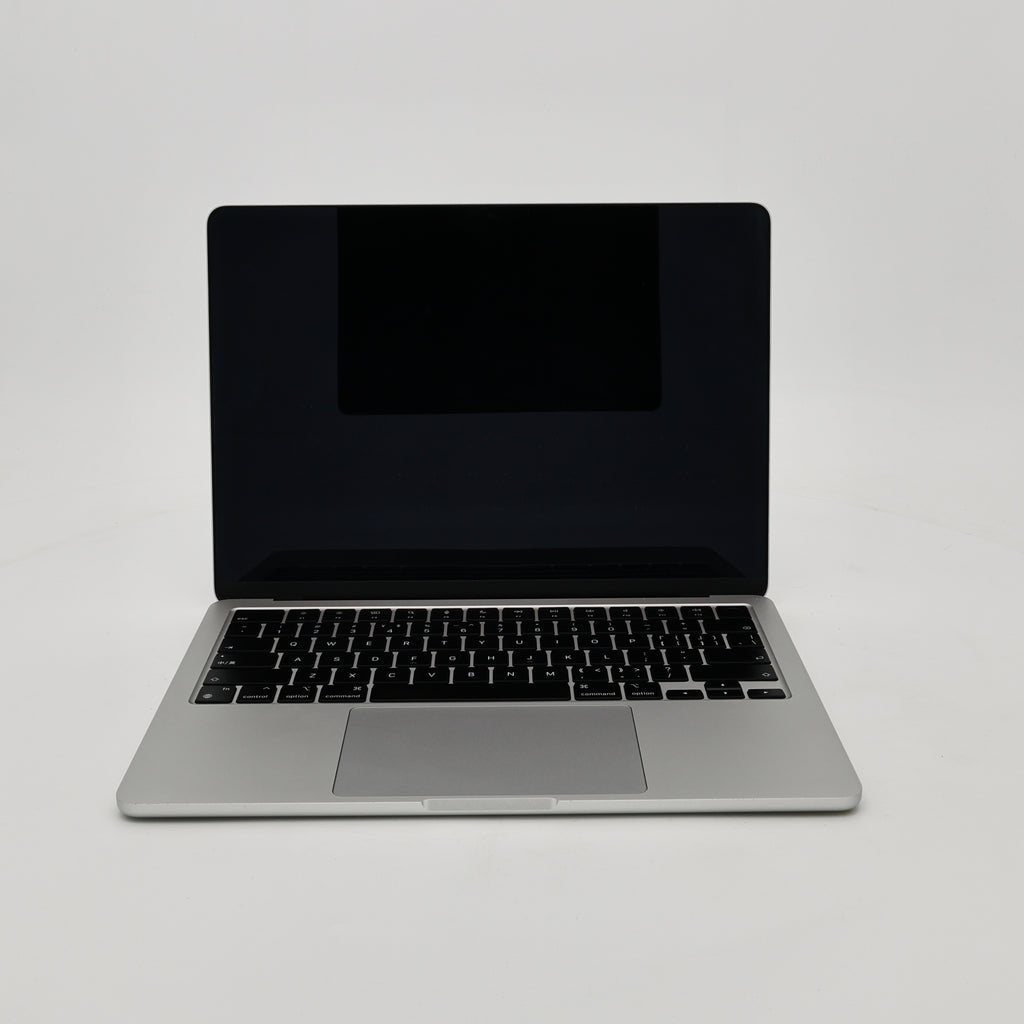 95新 Apple MacBook Air 22年 13寸 M2（8+8核） 8G RAM 256G SSD 銀色