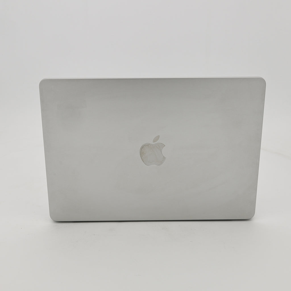 95新 Apple MacBook Air 22年 13寸 M2（8+8核） 8G RAM 256G SSD 銀色
