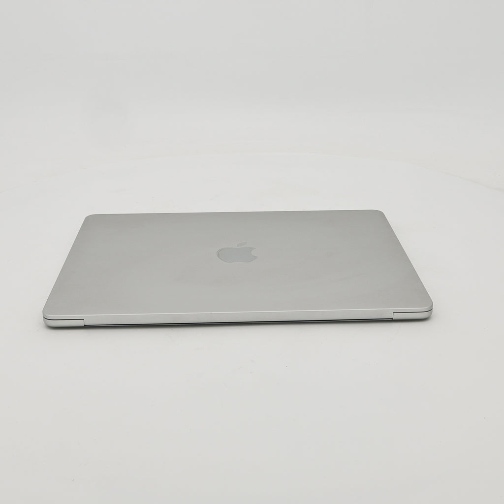 95新 Apple MacBook Air 22年 13寸 M2（8+8核） 8G RAM 256G SSD 銀色