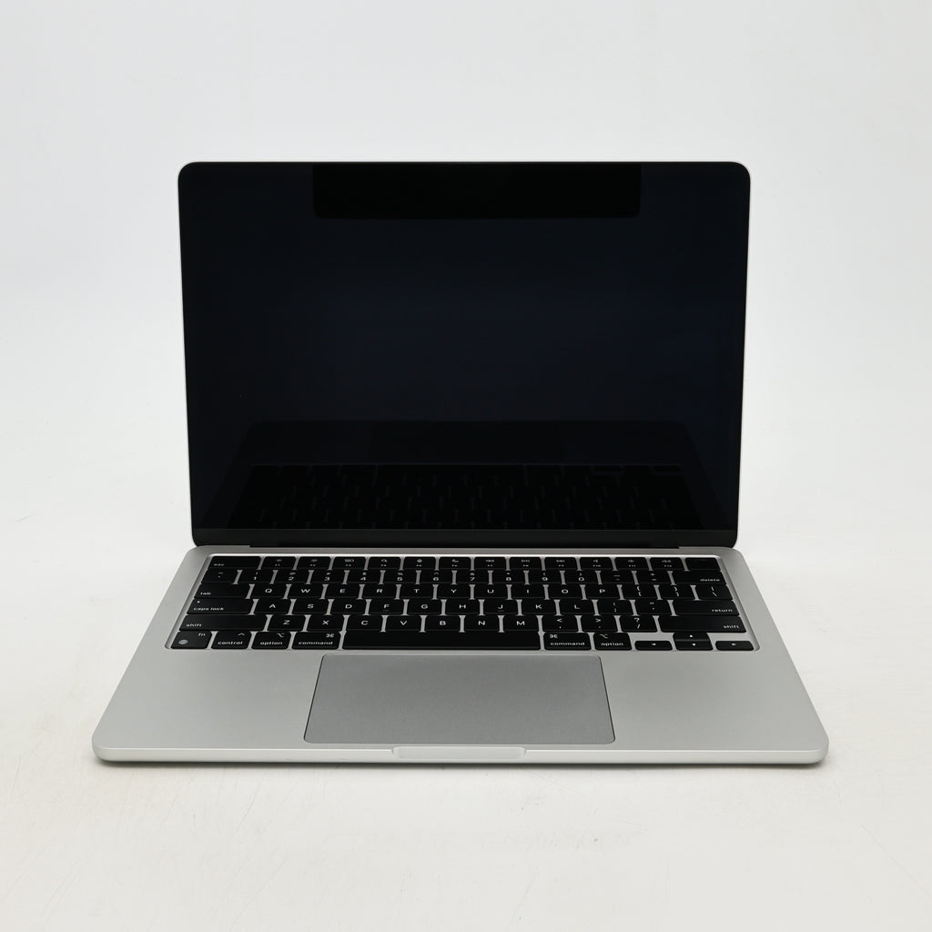 95新 Apple MacBook Air 22年 13寸 M2（8+8核） 8G RAM 256G SSD 銀色