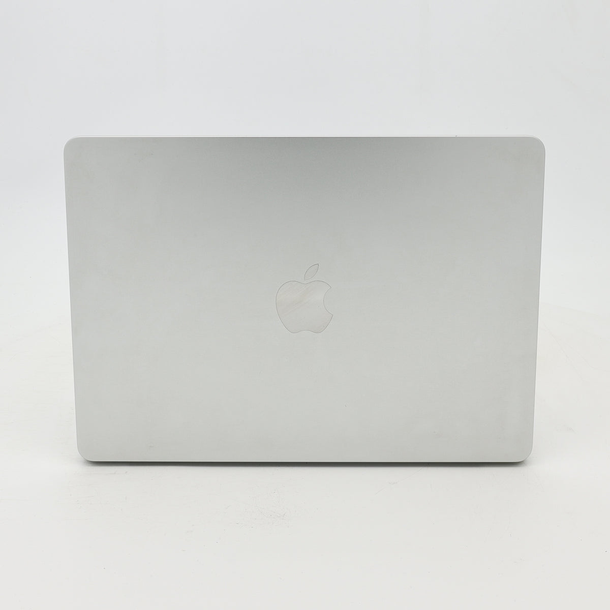 95新 Apple MacBook Air 22年 13寸 M2（8+8核） 8G RAM 256G SSD 銀色