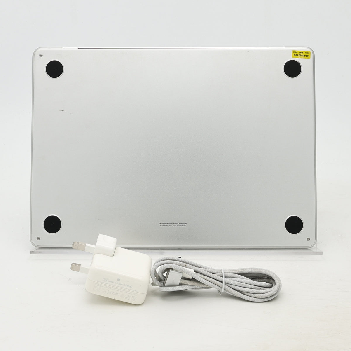 95新 Apple MacBook Air 22年 13寸 M2（8+8核） 8G RAM 256G SSD 銀色