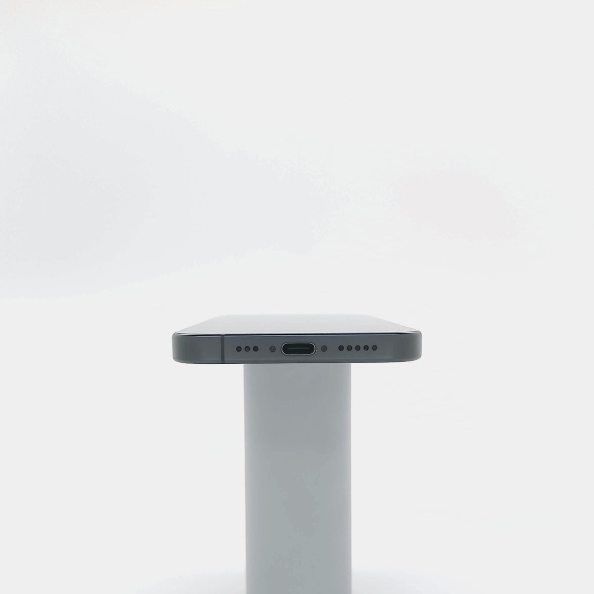 95新 Apple iPhone 16 Pro 128G 黑色鈦金屬 中國大陸官換機